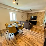 Golden Elio Apartman