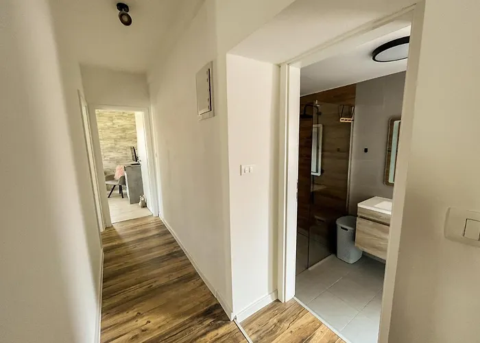Golden Elio Apartment