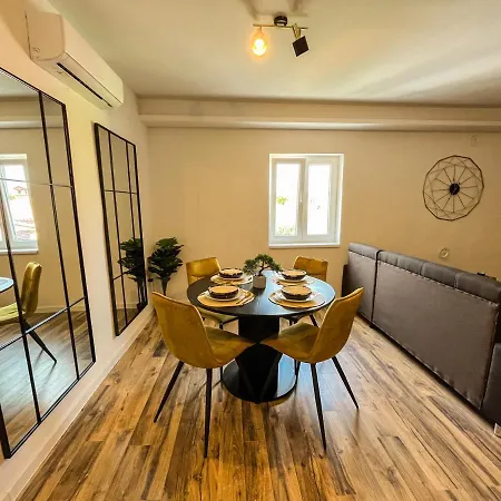 Golden Elio Apartment Pula