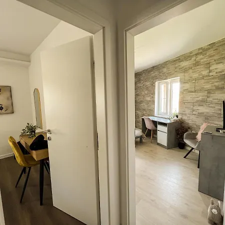 Apartment Golden Elio *