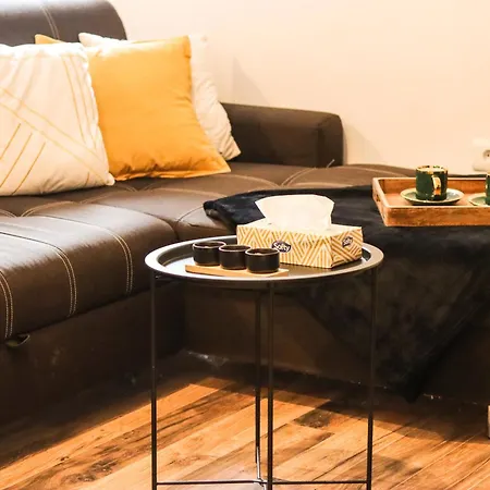 Golden Elio Apartment