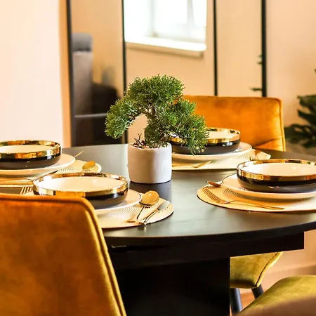 Golden Elio Apartment