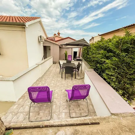 Golden Elio Apartment