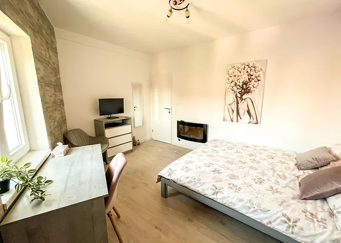 Golden Elio * Пула