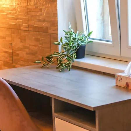 Apartament Golden Elio *