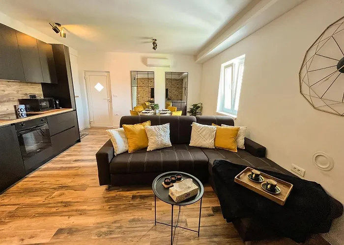 Apartament Golden Elio *